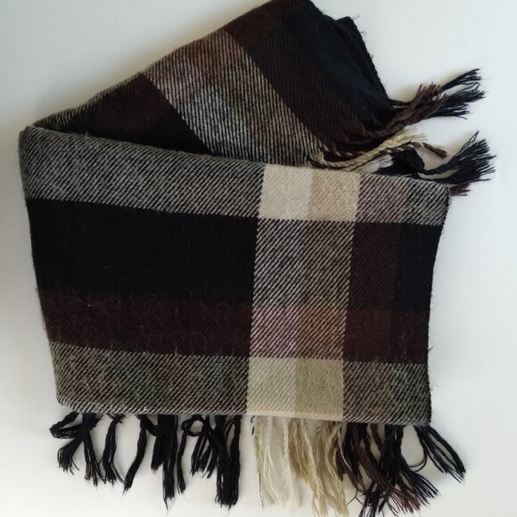 Neutral color plaid blanket scarf with fringe - Picture 1 of 9
